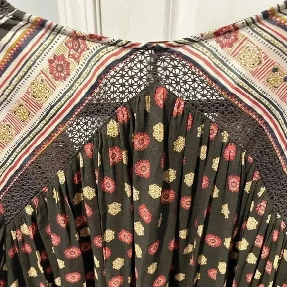 ~Zara~ Dress - Size S/P - Picture 4 of 8